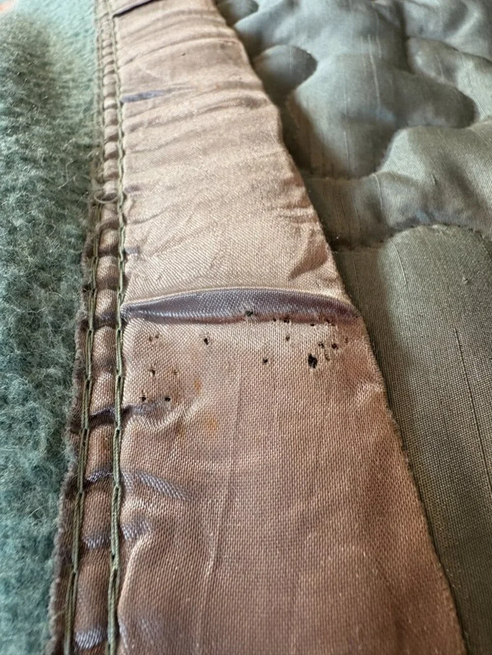 Mid Century Twin Size Floral Pink & Sea Foam Green Blanket w Satin Trim
